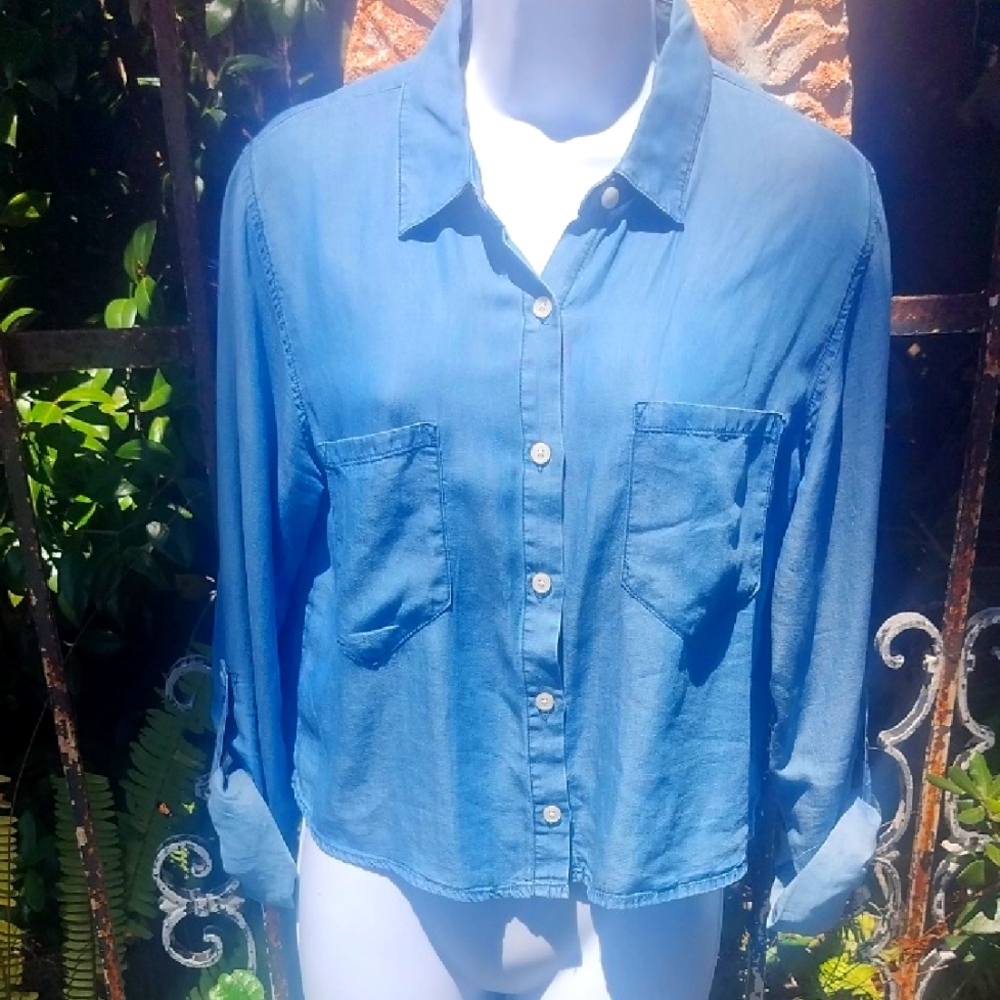 Thread+Supply Soft Blue Button-Up Denim Shirt Medium